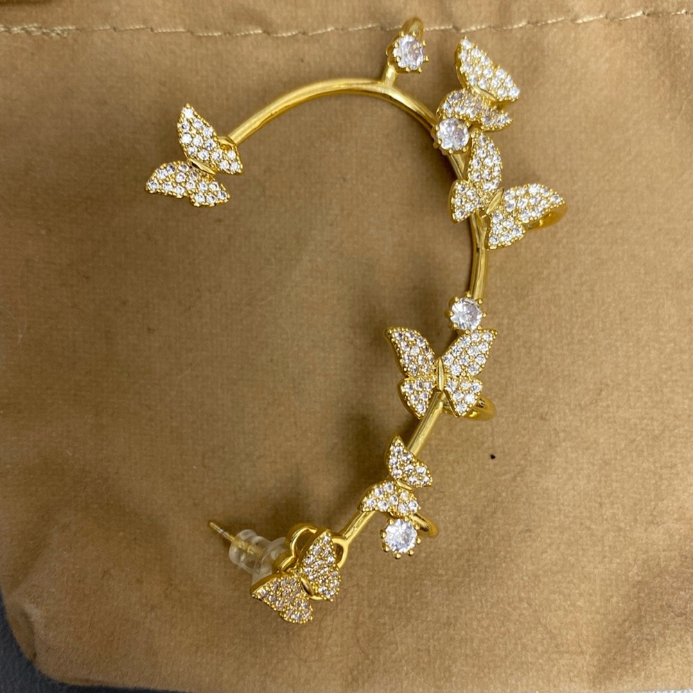 BUTTERFLY EARCUFF